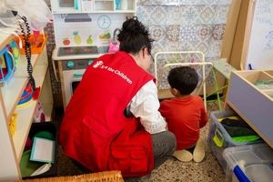 CaixaBank destina cerca de 250.000 euros a Save the Children para ayudar tras la DANA