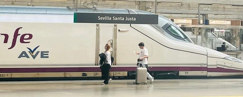Tren AVE en Sevilla