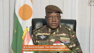 Tiani, general de brigada de los golpistas nigerinos, se autoproclama jefe de Estado
