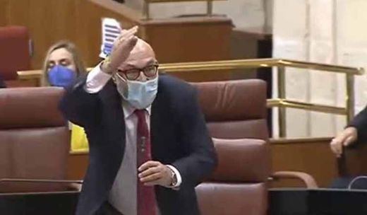 El grave incidente de Vox en el Parlamento andaluz del que todos hablan (vídeo)