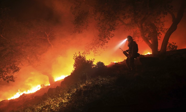 35 personas han perdido la vida en los incendios de California