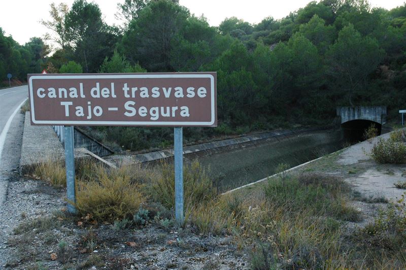 "Si siguen los trasvases, Castilla-La Mancha tendrá que pedir agua desalada"