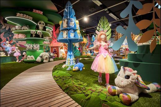 El Corte Inglés crea un showroom experiencial para presentar su marca propia de juguetes