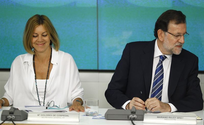 Cospedal pide a sus diputados volcarse en explicar la gestión de Rajoy