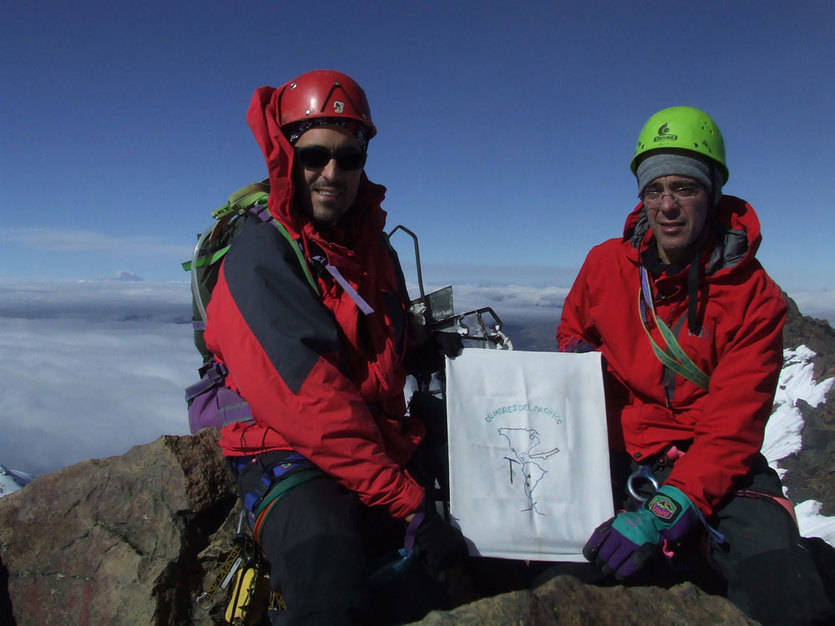 Los hermanos Romero hicieron cumbre en Ecuador en 2008