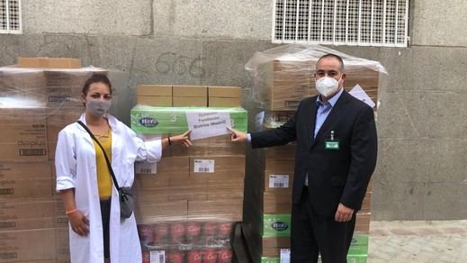 Mercadona dona a la Fundación Madrina 2,4 toneladas de pañales y alimentos de primera necesidad