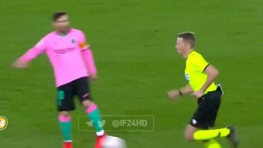 Es otro Messi: el argentino, desquiciado, casi agredió al árbitro