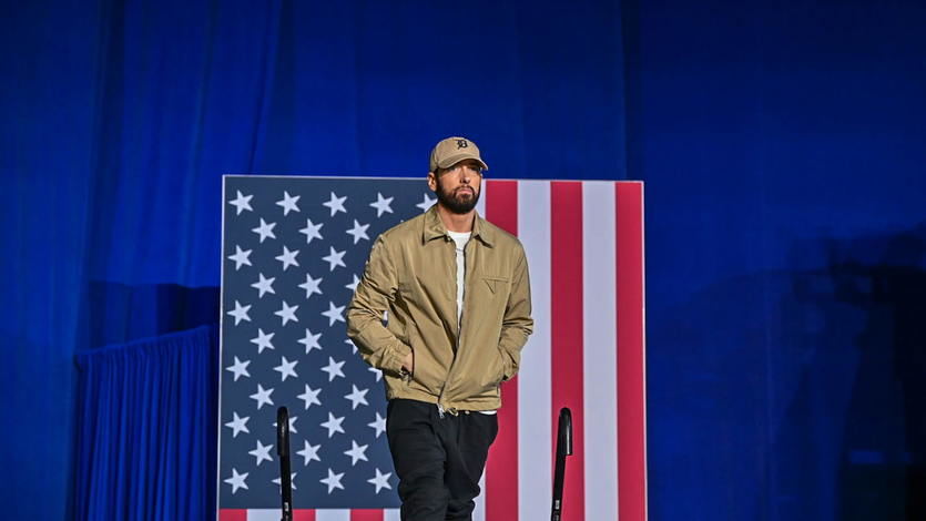 Eminem en un mitin en favor de Kamala Harris