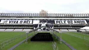 El homenaje a 'Pelé' se llevará a cabo en el estadio del Santos y durará 24 horas