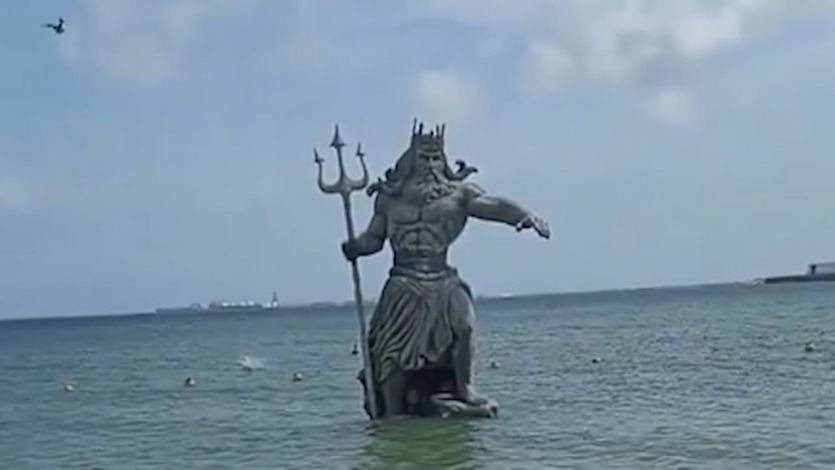 Estatua de Poseidón en México