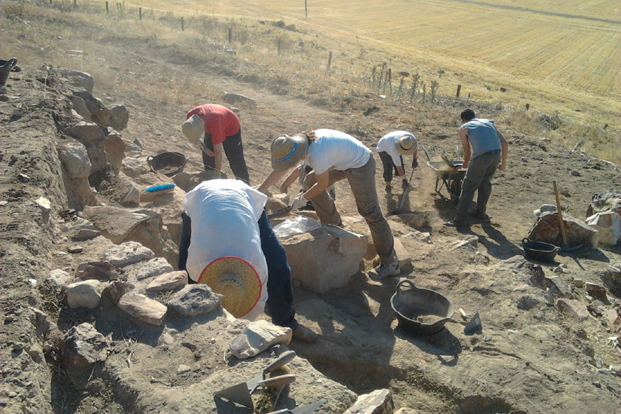 Alumnos de la UCLM volverán a participar en las excavaciones arqueológicas en Alarcos