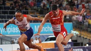 Asier Martínez, oro en los 110 metros vallas