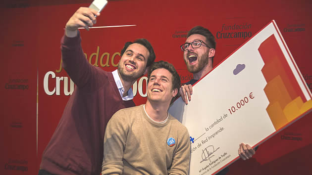 La startup granadina BuscoExtra gana el premio Red INNprende