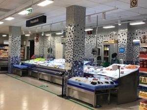 Mercadona inaugura su nuevo modelo de tienda eficiente en el Mercado de San Enrique (Madrid)