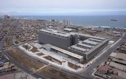 La presidenta de Chile inaugura el Hospital de Antofagasta, que Sacyr gestionará durante 15 años