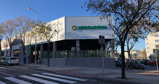 Mercadona abre un nuevo modelo de tienda eficiente en el distrito de Barajas (Madrid)