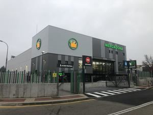 Mercadona abre un nuevo modelo de tienda eficiente en Collado Villalba (Madrid)