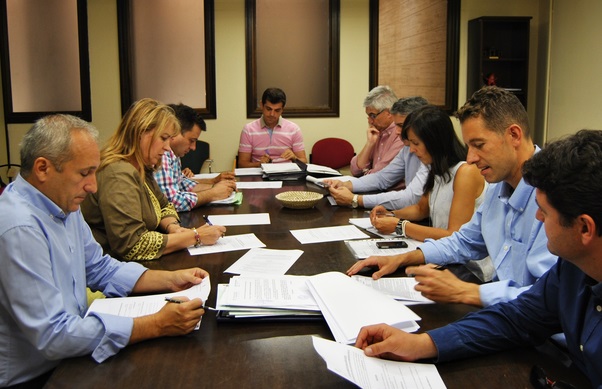 El alcalde de Albacete achaca a Ciudadanos el incremento de liberados y asesores en el Ayuntamiento
