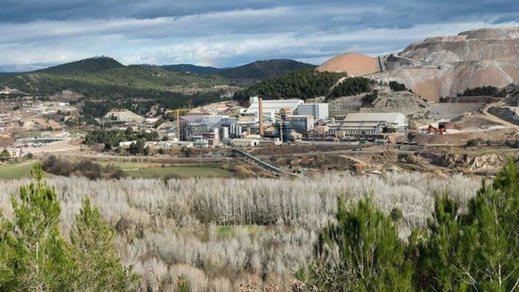 Mueren al menos 3 trabajadores tras un desprendimiento en la mina de Súria (Barcelona)