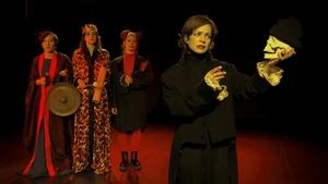 Crítica de la obra: 'Las trágicas payasas de Shakespeare': Una versión sui generis de 3 tragedias del Bardo en tono de comedia