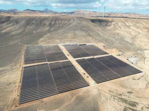 Planta fotovoltaica Llanos Pelaos III, en Puerto del Rosario (Fuerteventura)