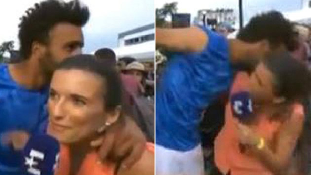 Un tenista acosa a una periodista en directo y termina expulsado de Roland Garros (vídeo)