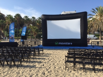 Premier de cine en la playa, Marbella y Atrapa la bandera