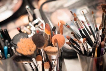 Las mujeres españolas consumen un 1,7% menos en maquillaje que en 2013