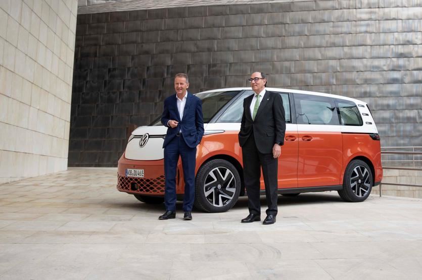 Museo Guggengeim Bilbao - Herbert Diess CEO del Grupo Volkswagen junto a Ignacio Galán presidente de Iberdrola