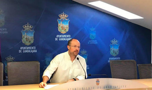 Ciudadanos critica que Guadalajara subvencione pantallas de plasma a la Iglesia