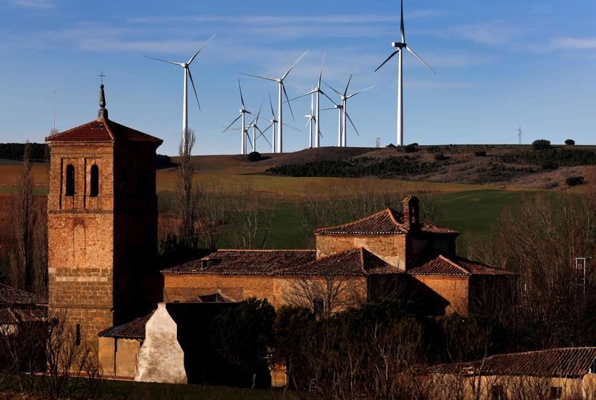 Iberdrola acelera sus inversiones en renovables en Castilla y León para la transformación verde de la comarca de Velilla