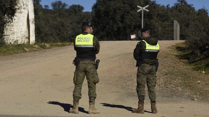 2 policías militares que han participado en la búsqueda de los soldados desaparecidos en Córdoba