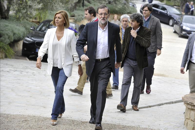 El PSOE acusa a los populares de saltarse las normas de tráfico en su 'macro acto' de Toledo