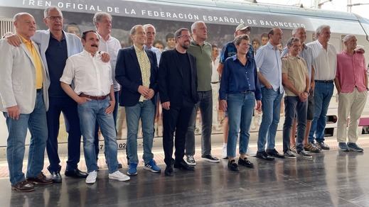 Selección de baloncesto de 1984 en un homenaje