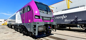Renfe Mercancías recepciona 6 de las 12 locomotoras de gran potencia construidas por Stadler Valencia