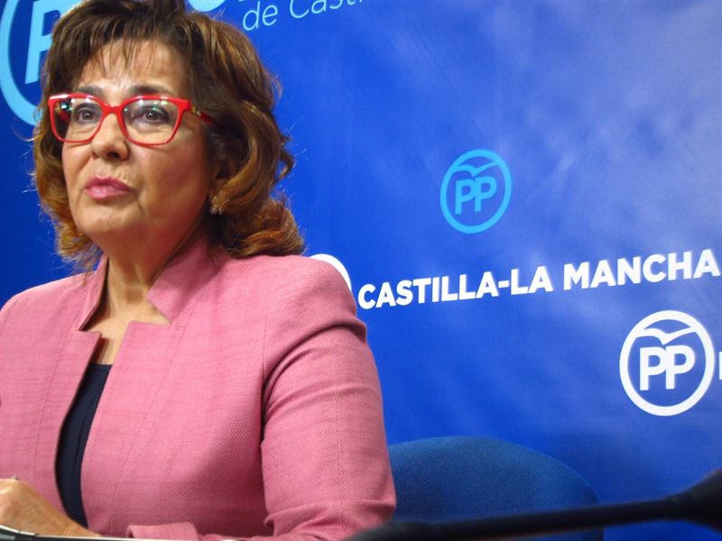 Riolobos: Cospedal "sigue siendo la líder indiscutible" del PP pese a estar en la lista al Congreso