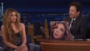 Shakira y Jimmy Fallon en The Tonight Show