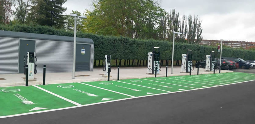 Iberdrola ha puesto en marcha en Vitoria-Gasteiz la primera gran estación de recarga eléctrica de Álava