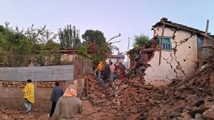 Un terremoto de 5,6 grados de magnitud en la escala Richter deja al menos 128 muertos en Nepal