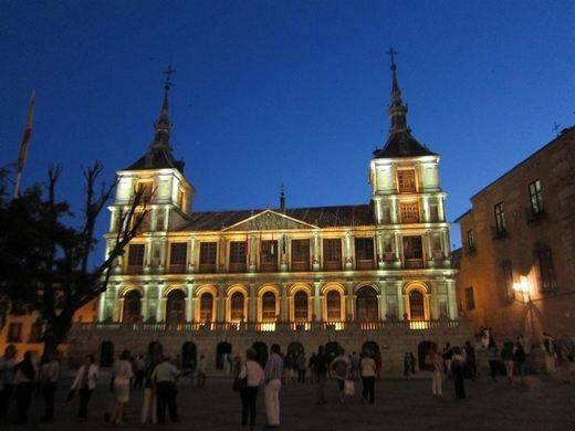 Televisión Castilla-La Mancha retransmitirá las campanadas desde Toledo como inicio de la Capitalidad Gastronómica