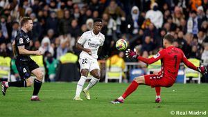 Remiro y la falta de puntería sentencian al Madrid, que se queda ya a 5 del Barça (0-0)