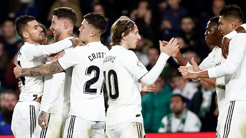 Ceballos salva al Madrid del desastre en medio de un nuevo parte de bajas (1-2)