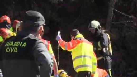 La Guardia Civil y los servicios de emergencias en e accidente de la mina en Asturias