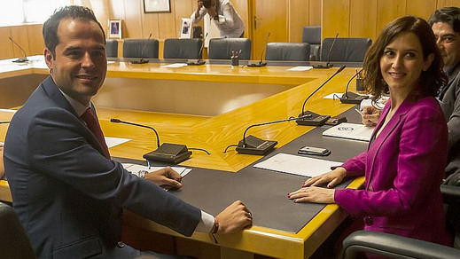 PP y Ciudadanos cierran un acuerdo en Madrid sin contar con Vox a 48 horas del pleno de investidura