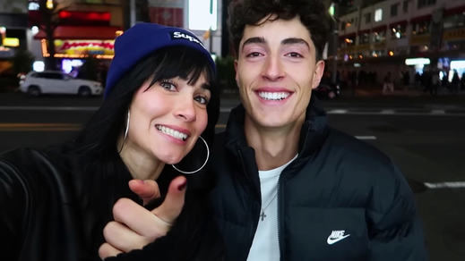 Aitana, cantante y Plex, youtuber