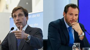 Almeida critica el "máster cum fraude" del ministro socialista Óscar Puente