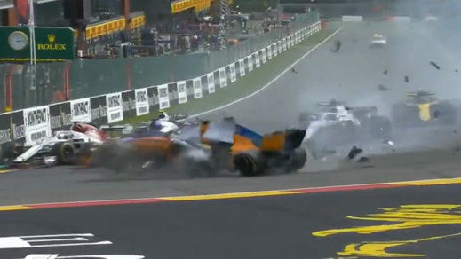 Fernando Alonso vuelve a salir ileso de un terrible accidente que pudo ser mortal