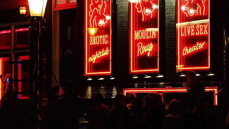Las prostitutas de Ámsterdam se resisten a desaparecer del Barrio Rojo