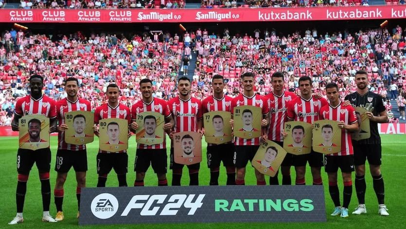 Jugadores del Athletic de Bilbao posando con sus cromos