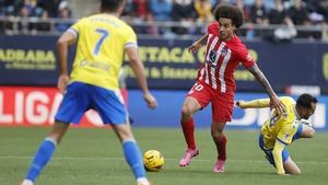 Desastre rojiblanco: el Atleti de Simeone cae 2-0 en Cádiz pensando en el partido del Inter